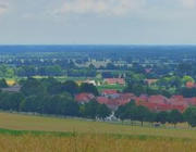 Blick auf Ortschaft
