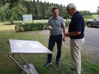 Infotafel mit Hörbeitrag