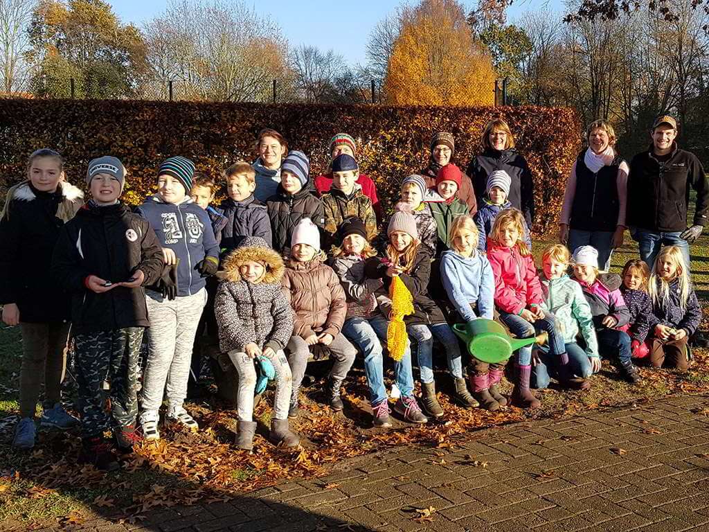 Gruppenfoto einer Schulklasse.