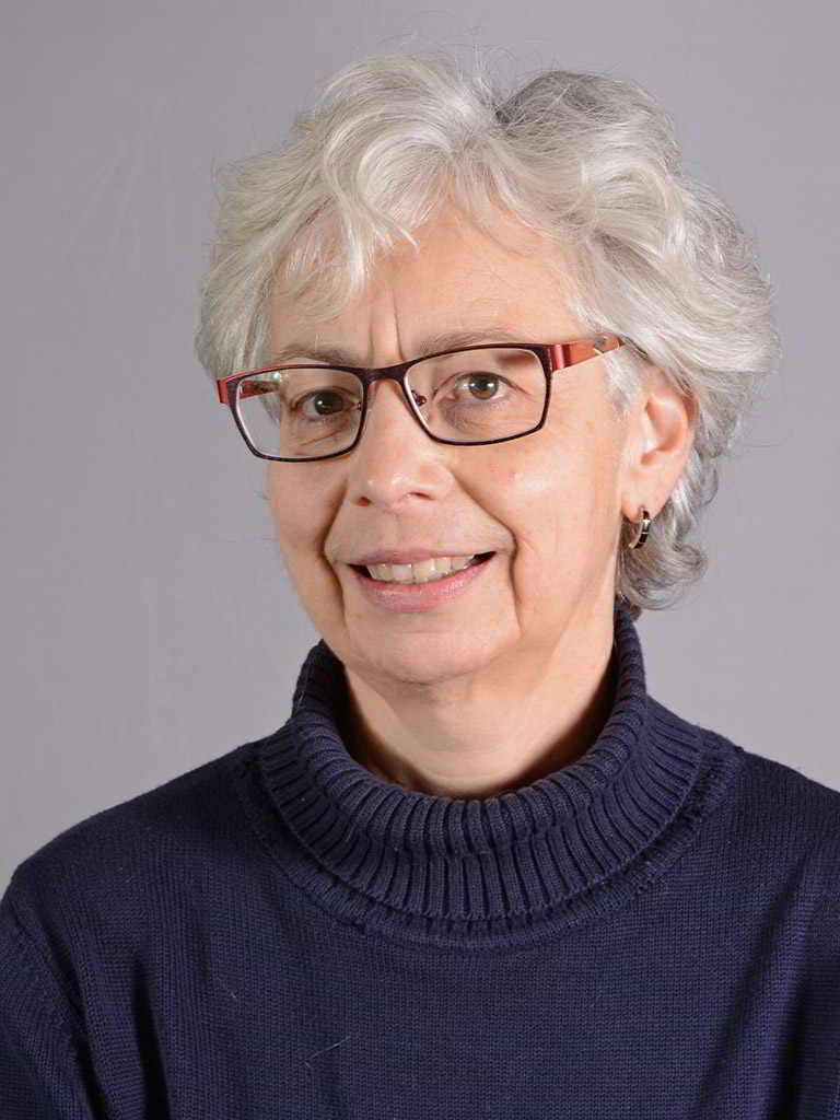 Porträtfoto von Ursula Dell.